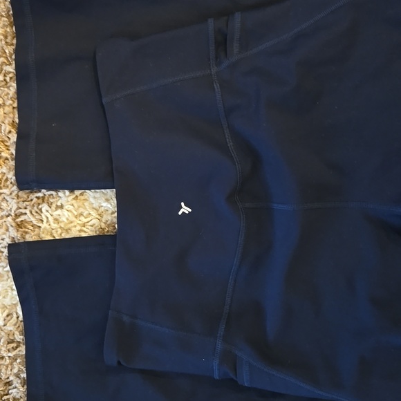 Old Navy Active Powersoft High Rise Slim Boot-Cut Leggings Navy Blue TALL - Picture 4 of 6